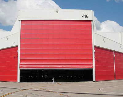 Portoni hangar